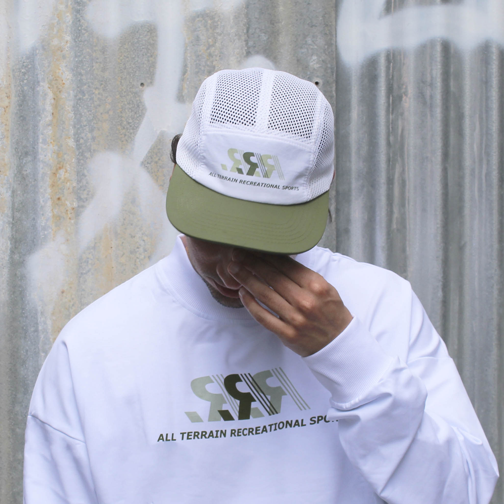 SPORTSWEAR